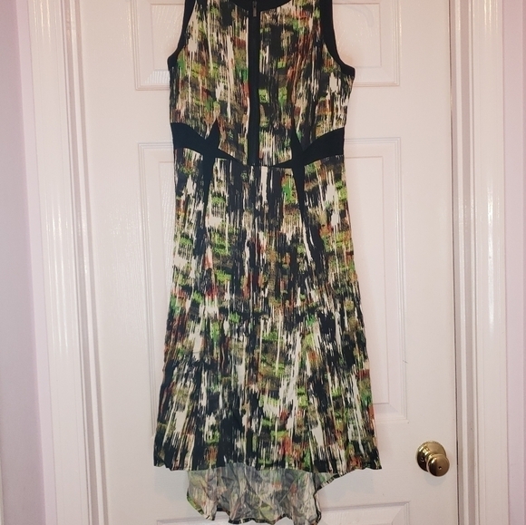 Classiques Entier Dress size 6 95% Silk sleeveless. - Picture 1 of 7